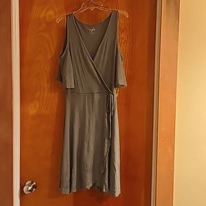 Alya faux wrap dress from Francesca's size medium